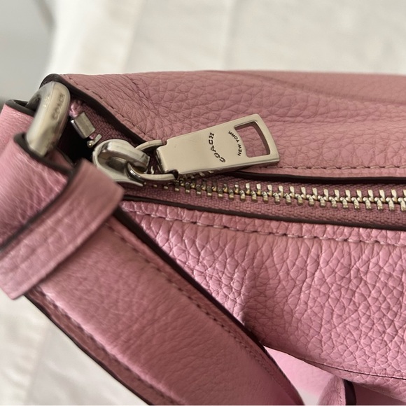 Coach Paxton Duffle In Tulip Pink Pebble Leather-Excellent Condition!
